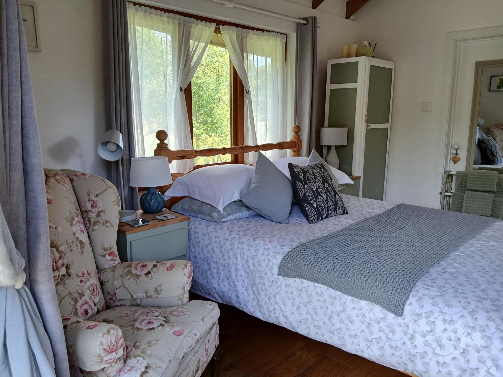 Three Oaks Nursery Chichester Bagian luar foto